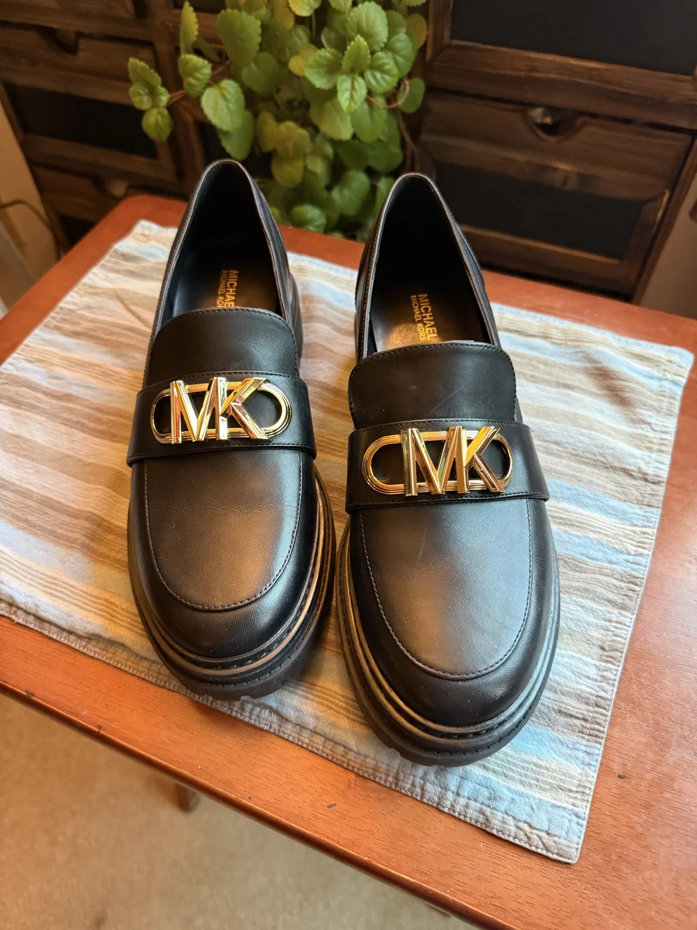 Michael Kors classic black